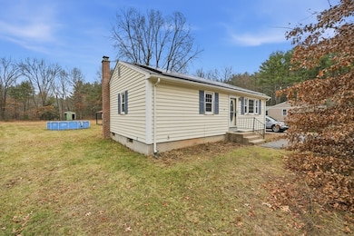 8 Metacomet Cir, Belchertown, MA 01007 - photo 3