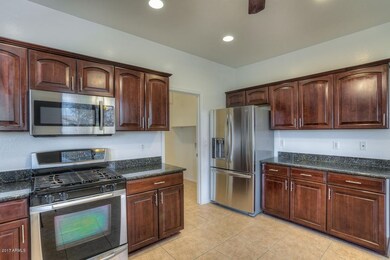 006-Kitchen