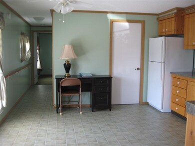 144 Hilltop Terrace unit 144, Taunton, MA 02780 - photo 5