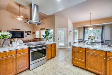 6963 E Andrews Ave, Fresno, CA 93727 - photo 7