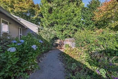 2025_10_13_9085_sw_edgewood_st_tigard-54