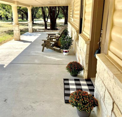 411 Stembridge Rd, Granbury, TX 76049 - photo 2