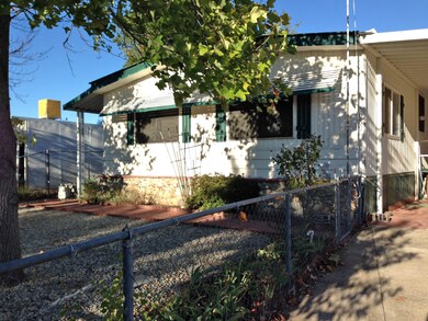 1089 Eagle Nest Side Front