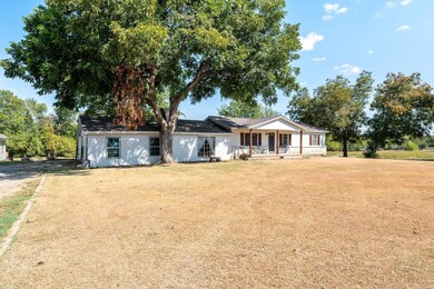 1999 County Road 2610, Bonham, TX 75418 - photo 4