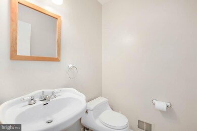 4540 Boastfield Ln, Olney, MD 20832 - photo 5