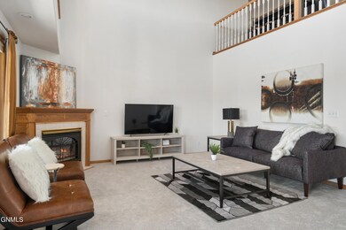 1_LivingRoom
