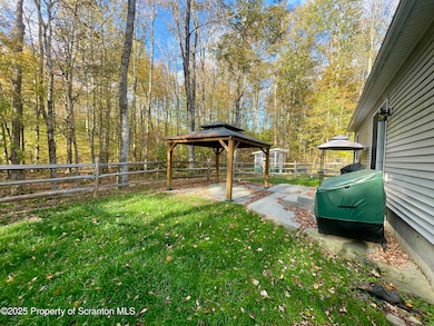 374 Fork Mountain Rd, Equinunk, PA 18417 - photo 5