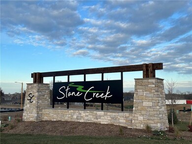 426 Rock Creek Dr, Tonganoxie, KS 66086 - photo 7