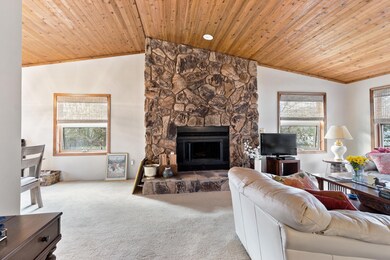 3400 Cheyenne Dr, Grants Pass, OR 97527 - photo 2