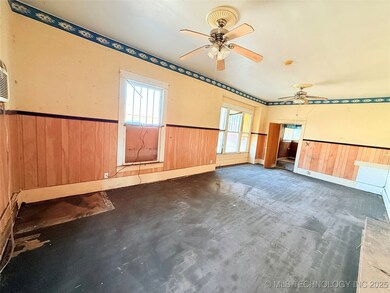 210 N 6th Ave, Durant, OK 74701 - photo 2