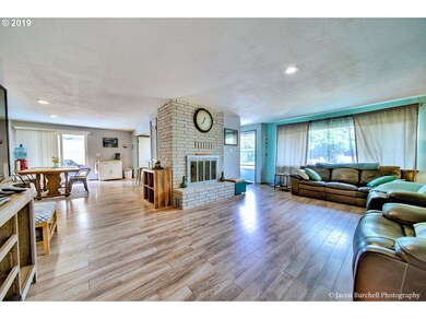 Living Room/Dining Room