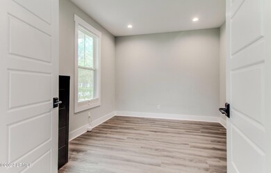 31 Shell Hall Way-14-14-1.jpg-SMALL