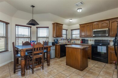 108 Cooperstown Dr, Springtown, TX 76082 - photo 7