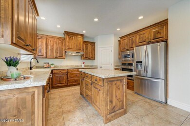 15-Lime Canyon Way-015