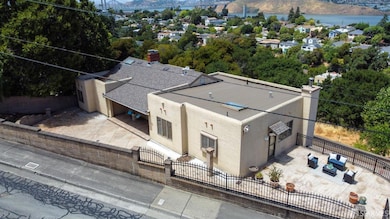 66 Baldwin Ave, Crockett, CA 94525 - photo 2