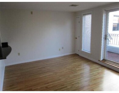 16 Greenough Ln unit PHC, Boston, MA 02113 - photo 5