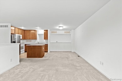 7140 Maplelawn Dr, Ypsilanti, MI 48197 - photo 5