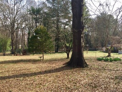 638 Holland Dr, Statesville, NC 28677 - photo 6