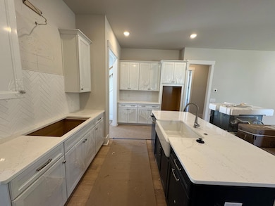 BA3192DB-B4AC-41BF-9032-91736C01E367