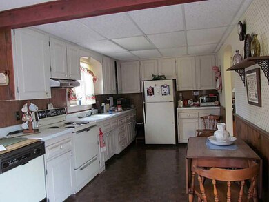 33 Ellsworth St, Springvale, ME 04083 - photo 5