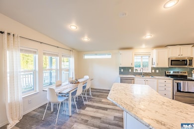 1522 W 15th St, Port Angeles, WA 98363 - photo 6