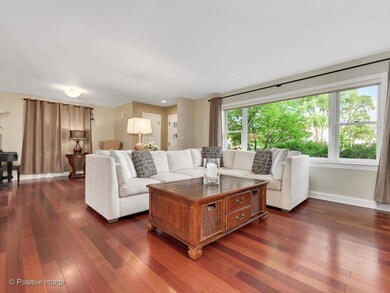 636 Garden Ct, Glenview, IL 60025 - photo 4