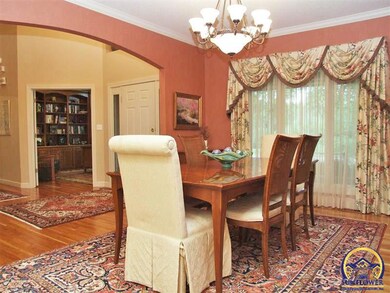 5301 SW 40th Terrace, Topeka, KS 66610 - photo 6