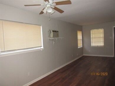 7518 Lockwood Dr, Houston, TX 77016 - photo 6