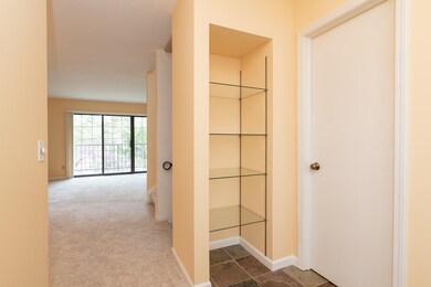 3202 Greenleaf-11