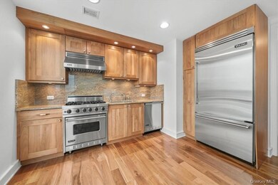 5 Renaissance Square unit 21E, White Plains, NY 10601 - photo 7