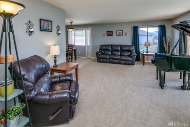 1261 Garden Cir, Lynden, WA 98264 - photo 2