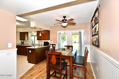 9822 W Oak Ridge Dr - 38 of 64