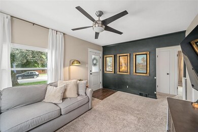 3818 Fagen Dr, Des Moines, IA 50310 - photo 3