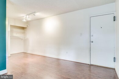 2239 Farrington Ave unit 103, Alexandria, VA 22303 - photo 5