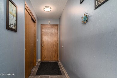 1815 21st Ave S unit 103, Grand Forks, ND 58201 - photo 2