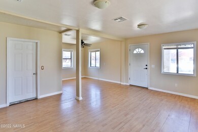 619 W Oak St, Winslow, AZ 86047 - photo 5