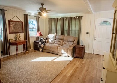 108 W 3rd St, Tilton, IL 61833 - photo 4