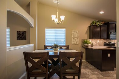 Clearwater - Dining Room