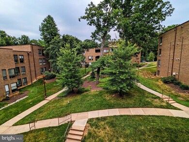 11248 Chestnut Grove Square unit 251, Reston, VA 20190 - photo 2