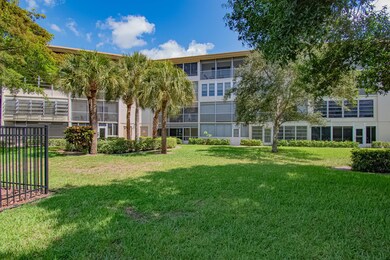 2301 Lucaya Ln unit M3, Coconut Creek, FL 33066 - photo 2
