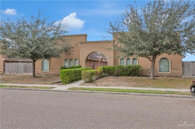 303 Baltic Ave unit 4, Edinburg, TX 78539 - photo 2