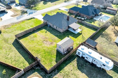 417 Green Meadow Dr, Boyd, TX 76023 - photo 2