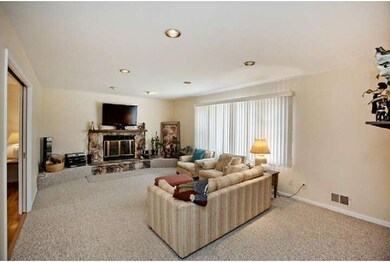 6 Tulsa Ct, Monmouth Junction, NJ 08852 - photo 5