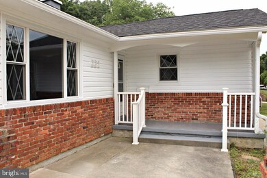 221 Doncaster Rd, Joppa, MD 21085 - photo 2