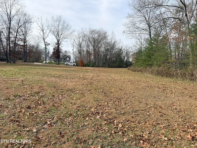 390 Deer Creek Dr, Crossville, TN 38571 - photo 3