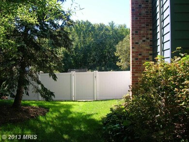 303 Silky Oak Ct, Linthicum Heights, MD 21090 - photo 5