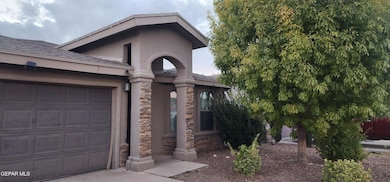 11132 Catherine Slutter Ln, Socorro, TX 79927 - photo 2