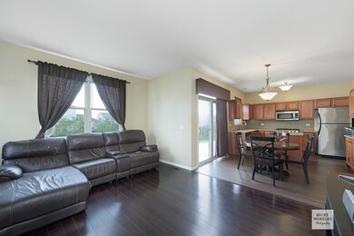 2007 Sedgegrass Trail unit 5, Aurora, IL 60504 - photo 2