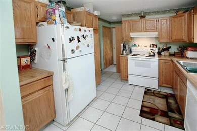 11236 8 1 2 Mile Rd, Ceresco, MI 49033 - photo 4