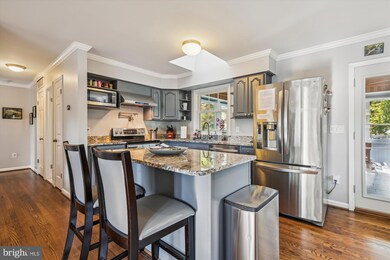 408 Harbor Dr, Annapolis, MD 21403 - photo 2